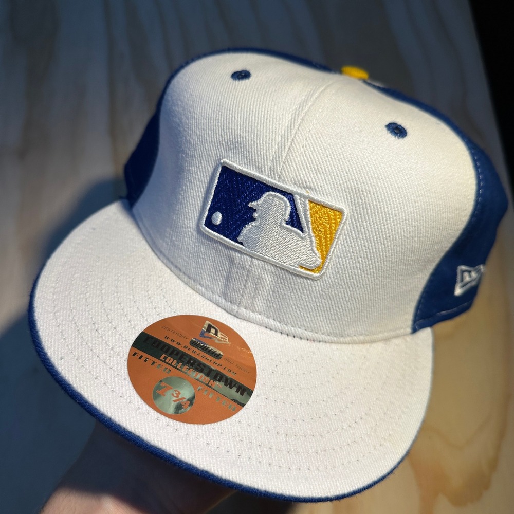 New Era Milwaukee Brewers Cooperstown 59FIFTY Fitted Hat 7 3/4 Blue White